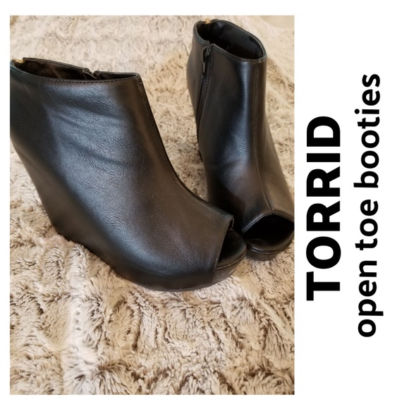 wide wedge ankle boots